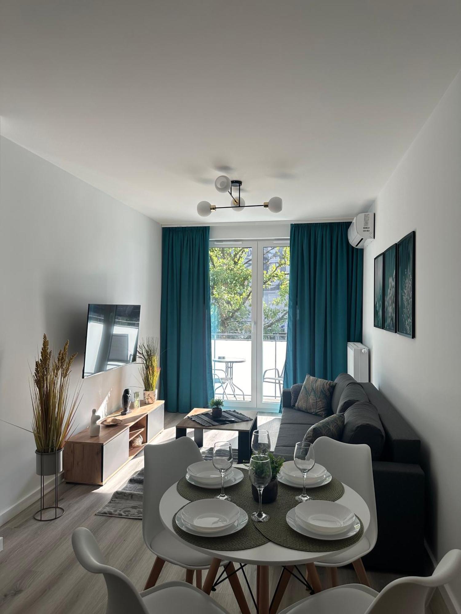 Skytravel 26 Apartament Pileckiego Nowy Dwor Mazowiecki Airport Modlin 24H Nowy Dwór Mazowiecki Exterior foto